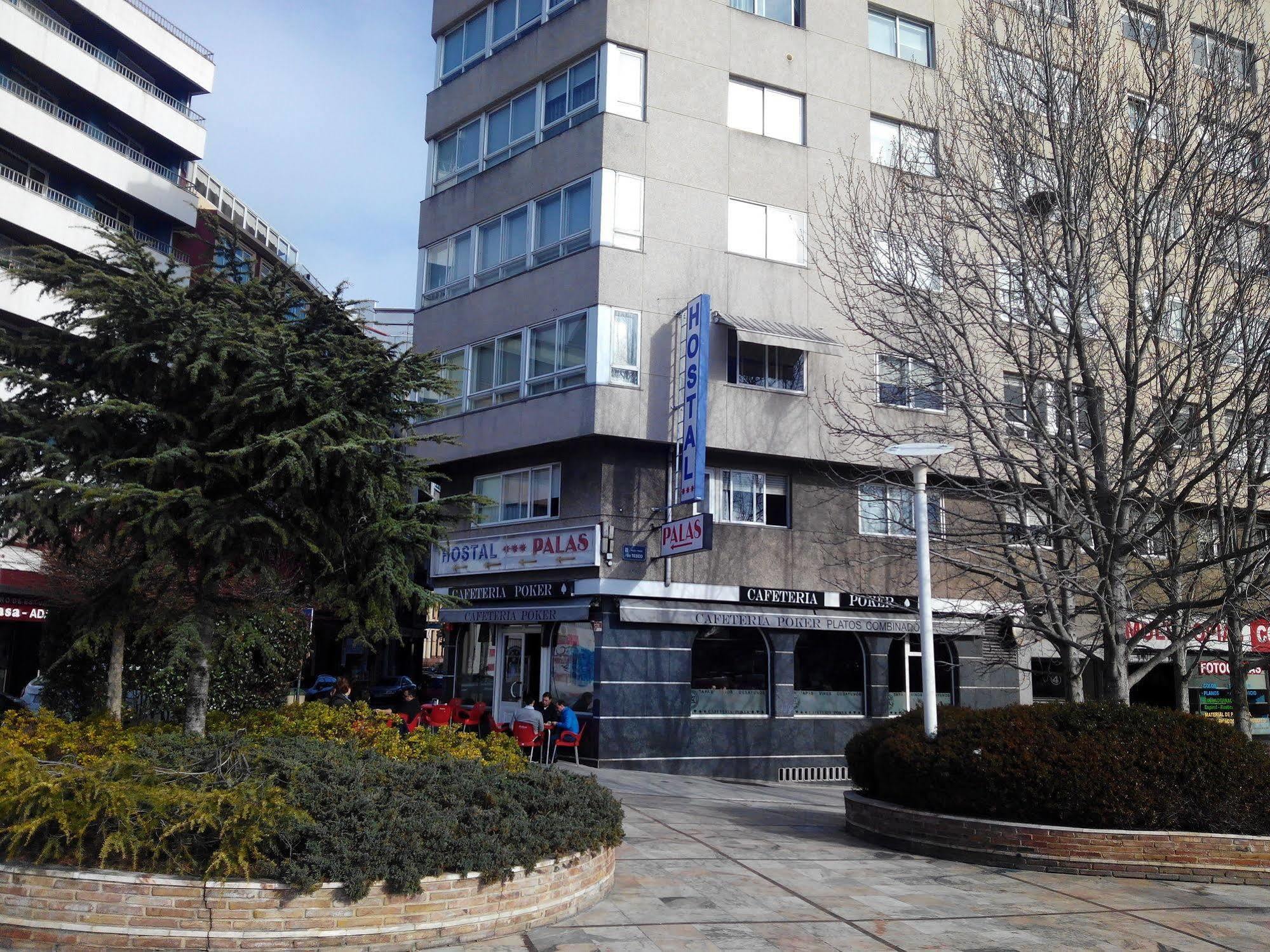 Hostal Palas A Coruña Buitenkant foto
