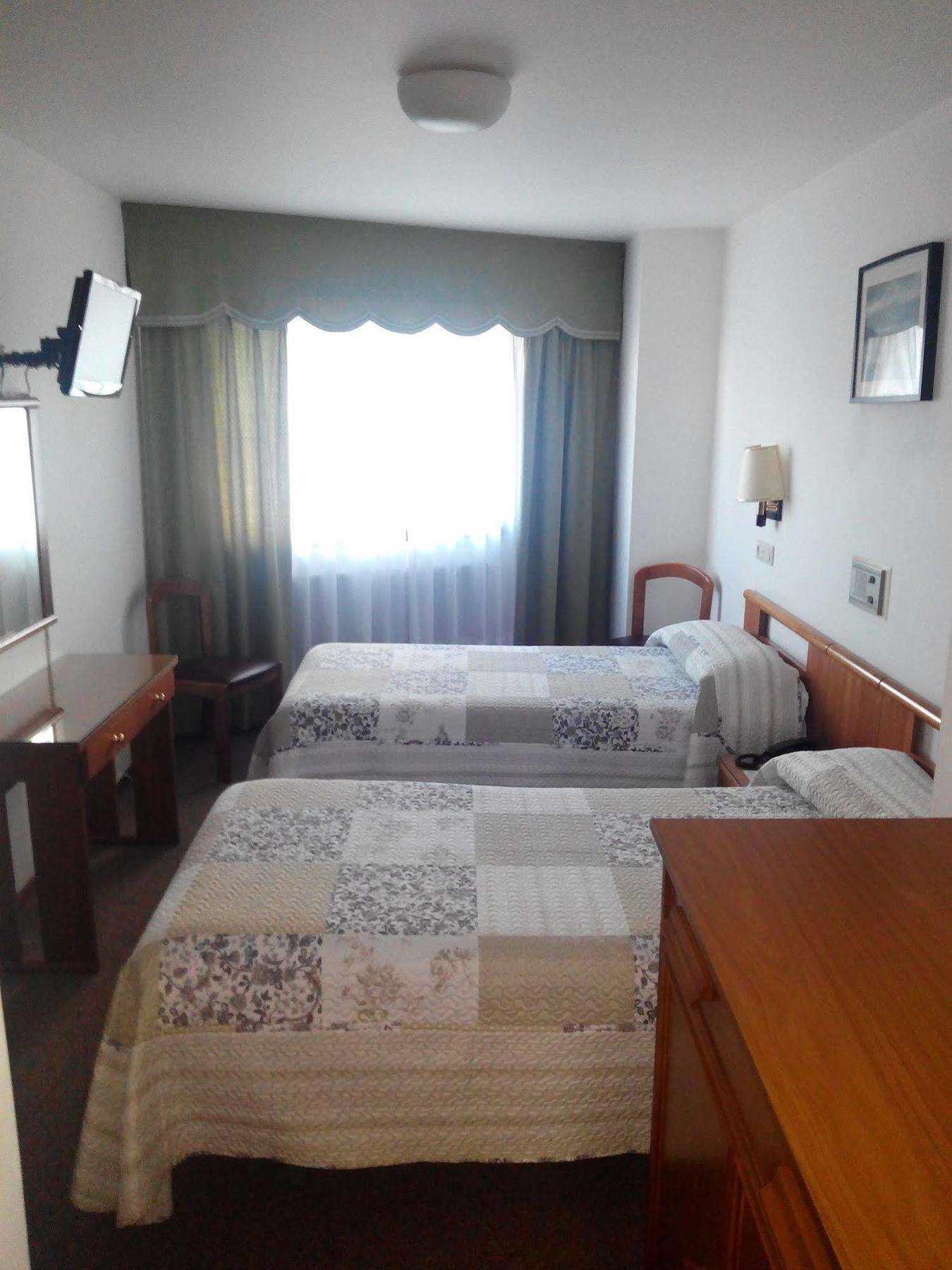 Hostal Palas A Coruña Buitenkant foto