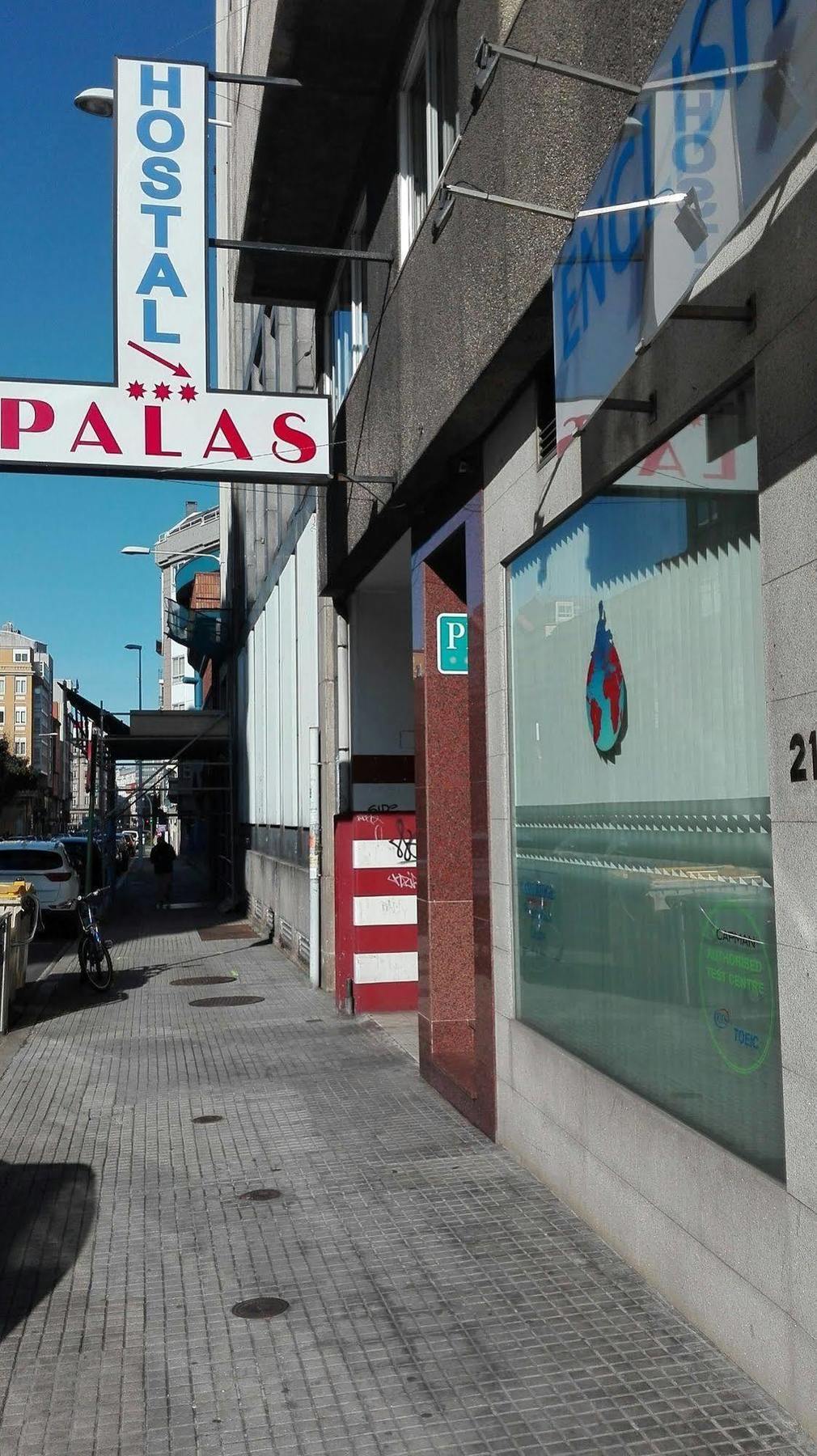 Hostal Palas A Coruña Buitenkant foto